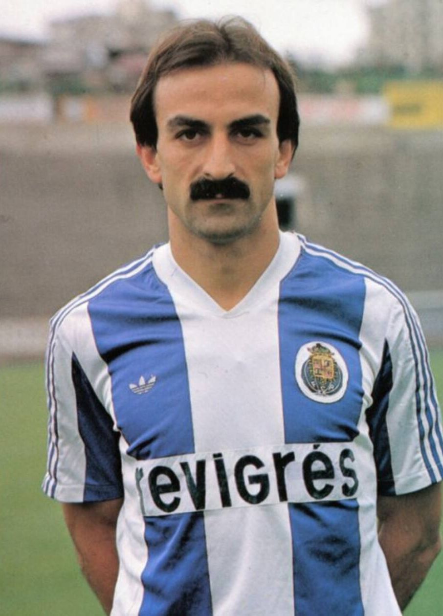 José Alberto Barroso Machado e Costa in the blue-and-white FC Porto shirt with the Revigrés sponsor, 1980s